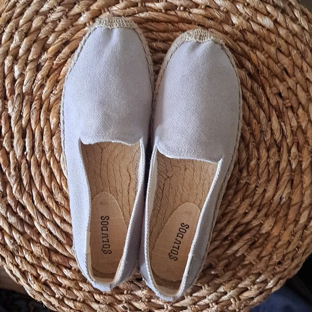 NWOT SOLUDOS Womens Summer/Preppy Grey Canvas Smoking‎ Espadrille Loafers 7.5